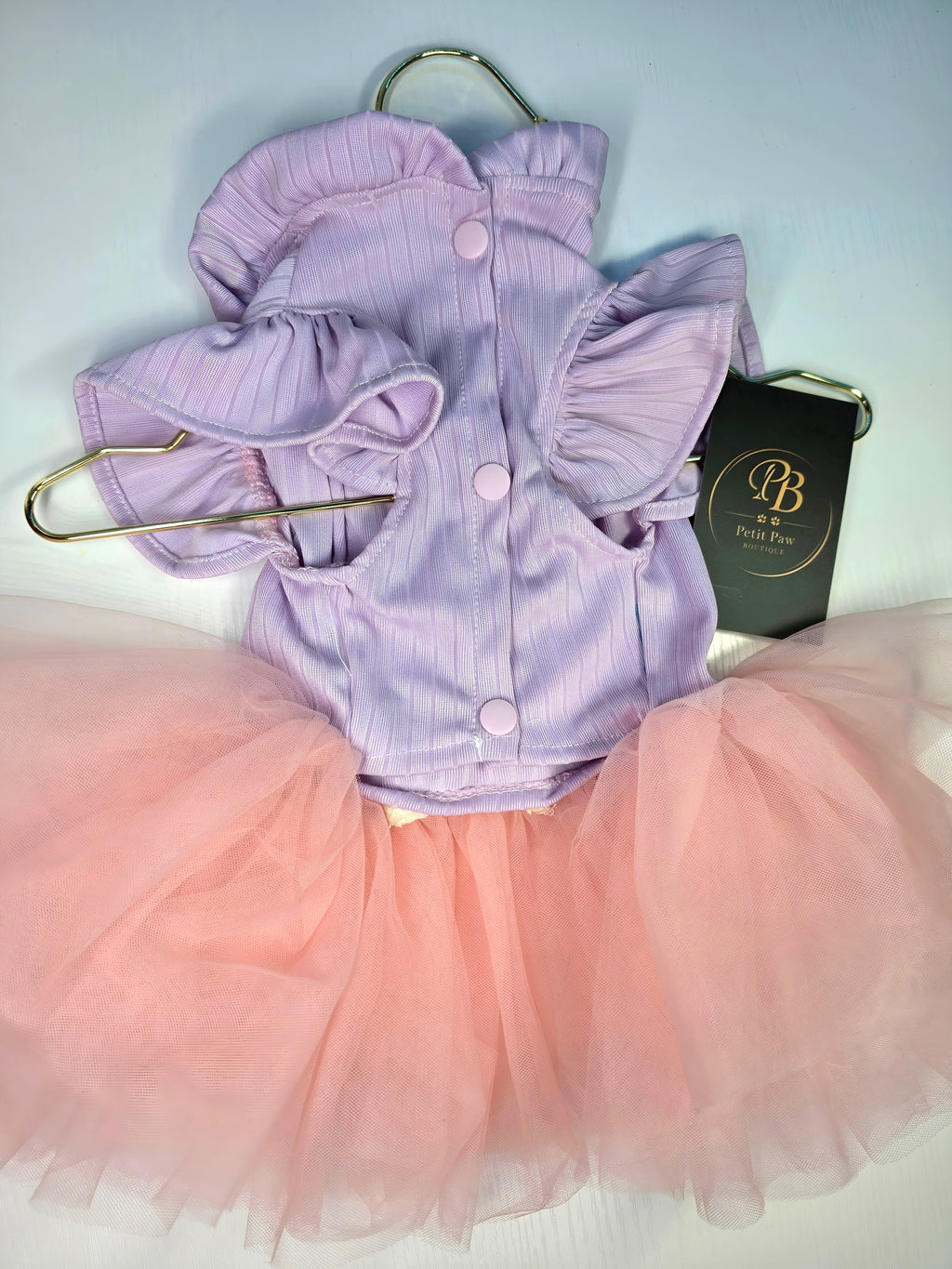 Vestido Conejita Lila con Tutú Rosa y Moño Turquesa