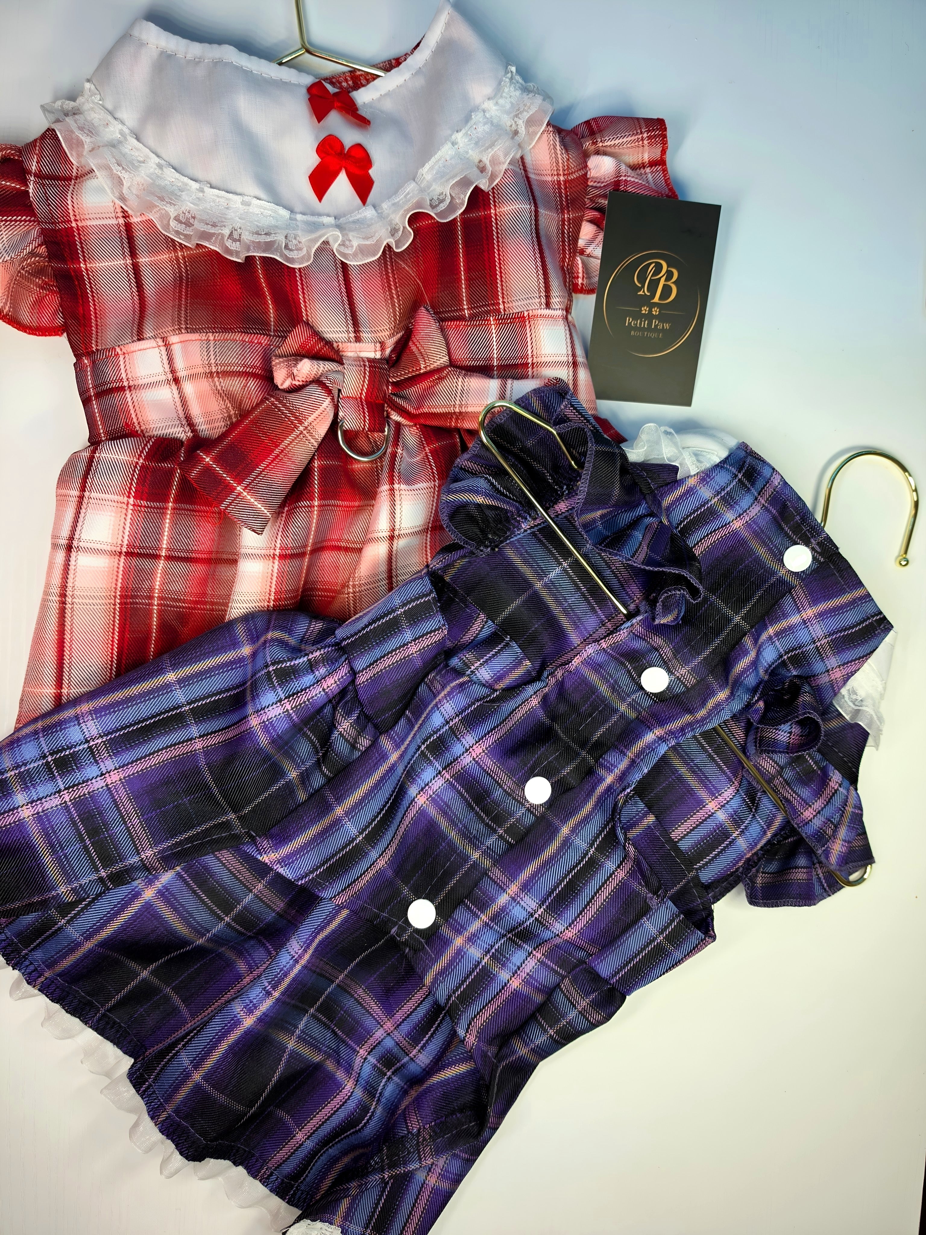 Vestido Tartán con Cuello Marinero y Encaje