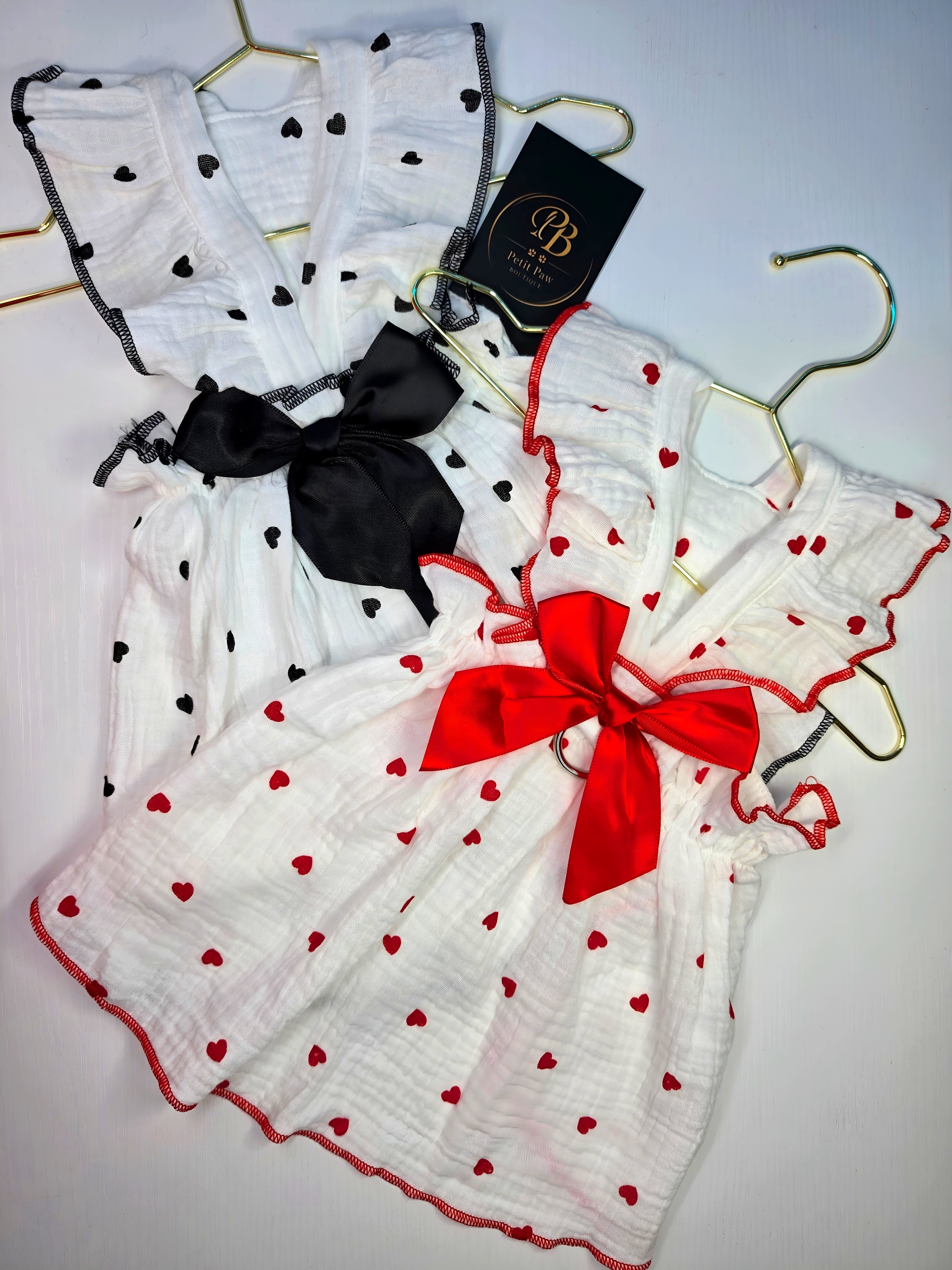Vestido de Muselina con Corazones y Moño de Satín