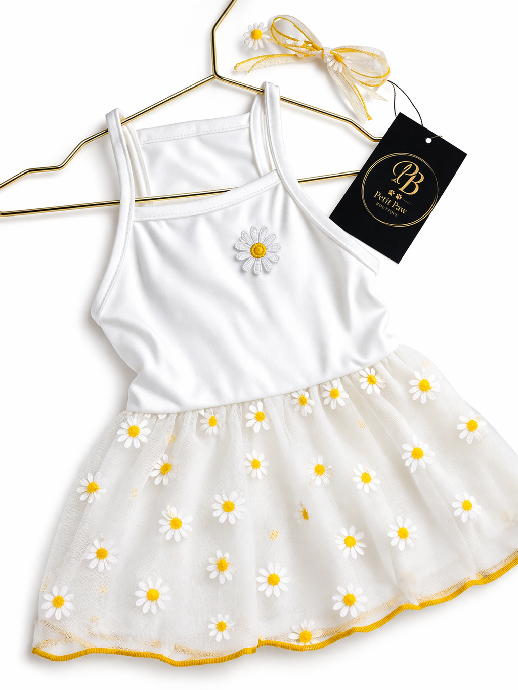 Vestido con Apliques 3D y Accesorio a Juego