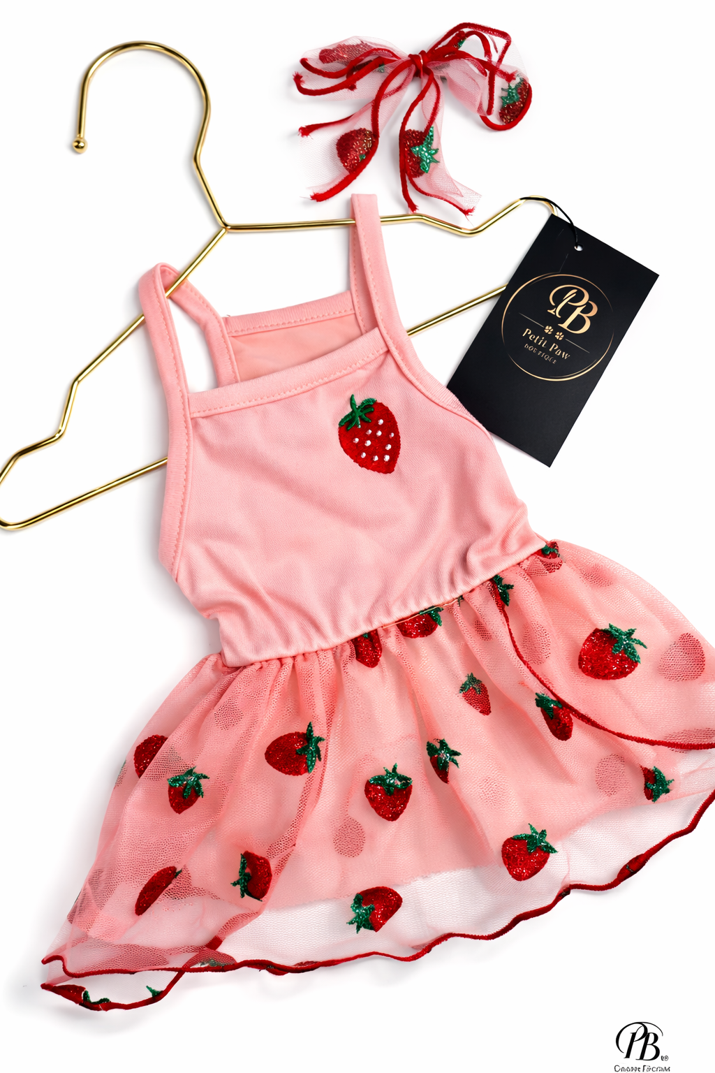 Vestido con Apliques 3D y Accesorio a Juego